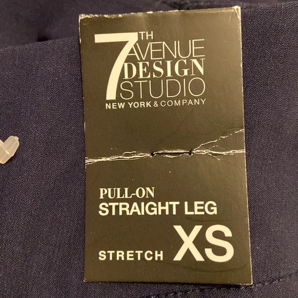 New York & Company - Women's Straight Leg Pull-On Stretch Pants (NWT) - Picture 5 of 6